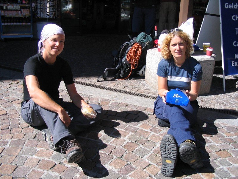 aufdembahnhofsplatz.jpg