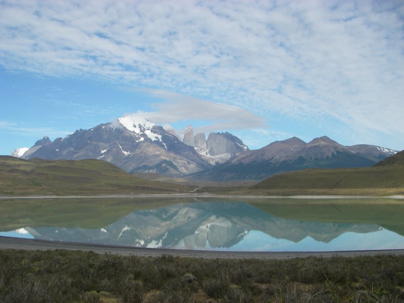 dasindsiedieberhmtengigantischentorresimnationalparktorresdelpaine.jpg