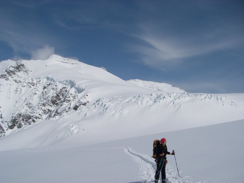 mitdemwolkenlosensustenhorn.jpg